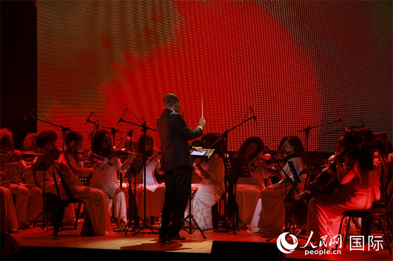 巴西青年乐团演绎中国经典